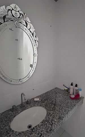 Apartamento à venda com 218m², 4 quartos e 2 vagas Apartamento à venda com 218m², 4 quartos e 2 vagasBanheiro do Quarto 3
