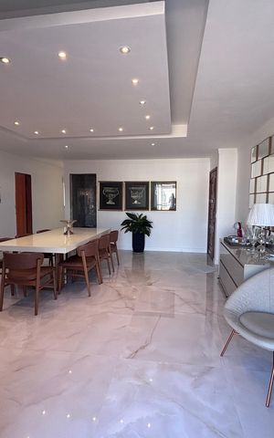 Apartamento à venda com 218m², 4 quartos e 2 vagas Apartamento à venda com 218m², 4 quartos e 2 vagasSala