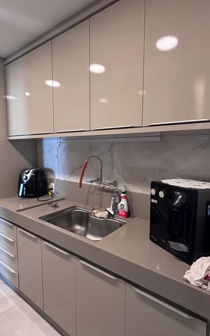 Apartamento à venda com 218m², 4 quartos e 2 vagas Apartamento à venda com 218m², 4 quartos e 2 vagasCozinha