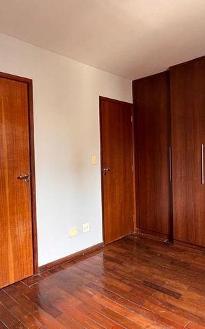 Apartamento à venda com 170m², 3 quartos e 2 vagas Apartamento à venda com 170m², 3 quartos e 2 vagasSuíte