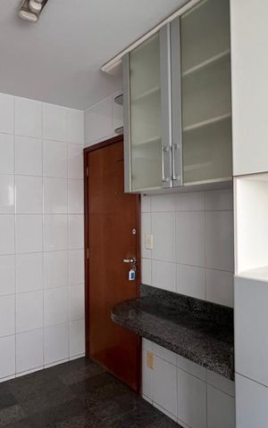 Apartamento à venda com 170m², 3 quartos e 2 vagas Apartamento à venda com 170m², 3 quartos e 2 vagasCozinha