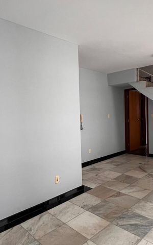 Apartamento à venda com 170m², 3 quartos e 2 vagas Apartamento à venda com 170m², 3 quartos e 2 vagasSala