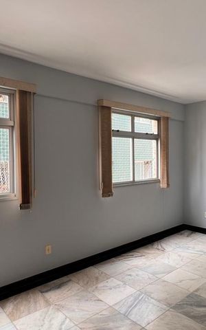 Apartamento à venda com 170m², 3 quartos e 2 vagas Apartamento à venda com 170m², 3 quartos e 2 vagasSala