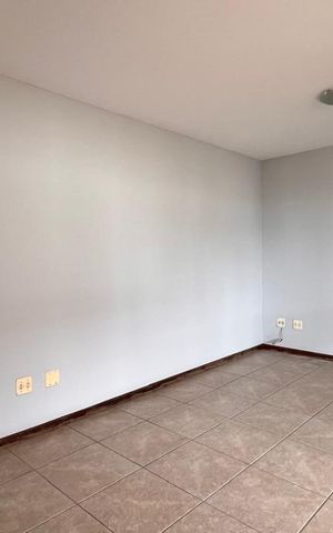 Apartamento à venda com 170m², 3 quartos e 2 vagas Apartamento à venda com 170m², 3 quartos e 2 vagasSala de TV
