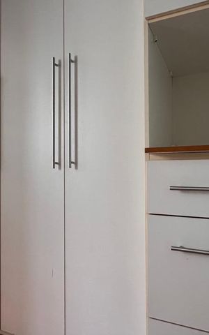 Apartamento à venda com 170m², 3 quartos e 2 vagas Apartamento à venda com 170m², 3 quartos e 2 vagasQuarto de Serviço