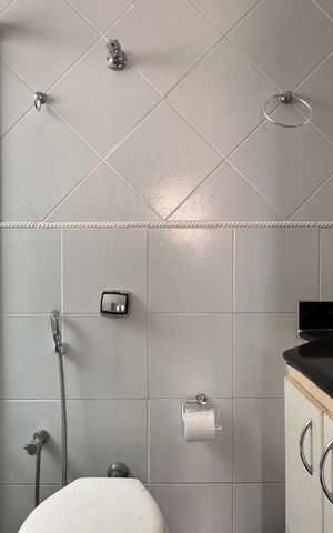 Apartamento à venda com 170m², 3 quartos e 2 vagas Apartamento à venda com 170m², 3 quartos e 2 vagasBanheiro da Suíte