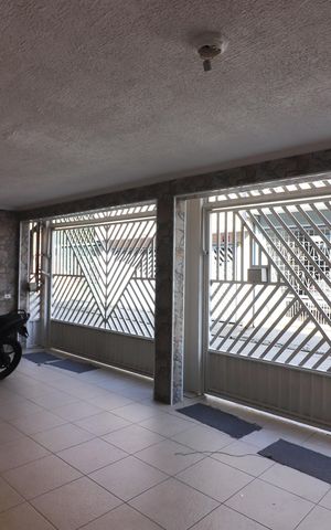 Casa à venda com 279m², 6 quartos e 2 vagasGaragem