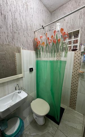 Casa à venda com 400m², 4 quartos e 5 vagas Casa à venda com 400m², 4 quartos e 5 vagasBanheiro da Suíte 4