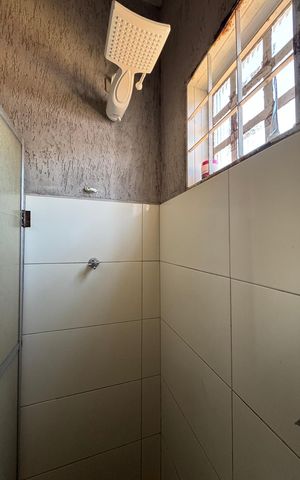 Casa à venda com 400m², 4 quartos e 5 vagas Casa à venda com 400m², 4 quartos e 5 vagasBanheiro da Suíte 2