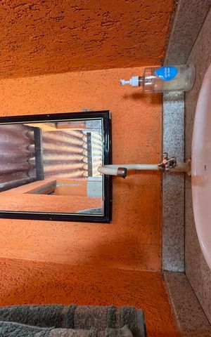 Casa à venda com 400m², 4 quartos e 5 vagas Casa à venda com 400m², 4 quartos e 5 vagasBanheiro 2