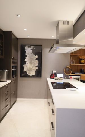 Apartamento à venda com 212m², 3 quartos e 4 vagasSala