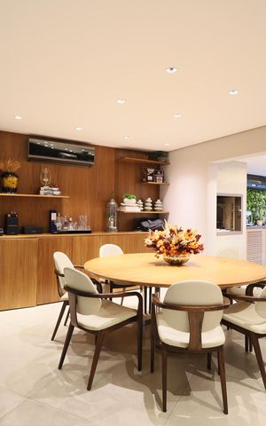 Apartamento à venda com 212m², 3 quartos e 4 vagasSala