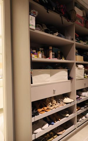Apartamento à venda com 212m², 3 quartos e 4 vagasCloset da suíte 1