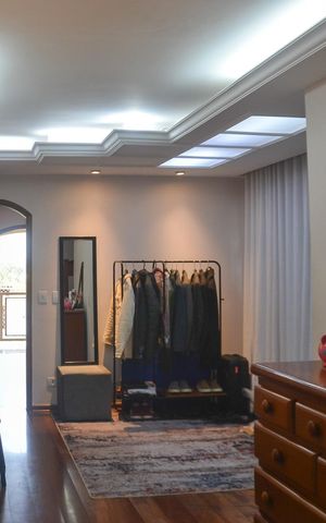 Casa à venda com 270m², 2 quartos e 4 vagasSala 2