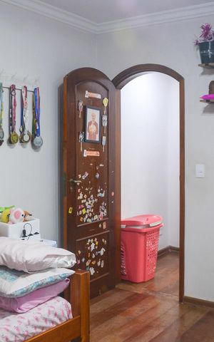 Casa à venda com 270m², 2 quartos e 4 vagasQuarto 2