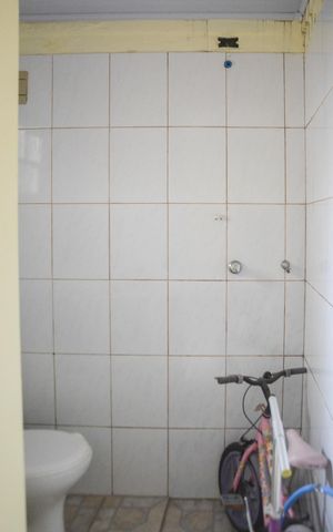 Casa à venda com 270m², 2 quartos e 4 vagasBanheiro do Quarto Despensa