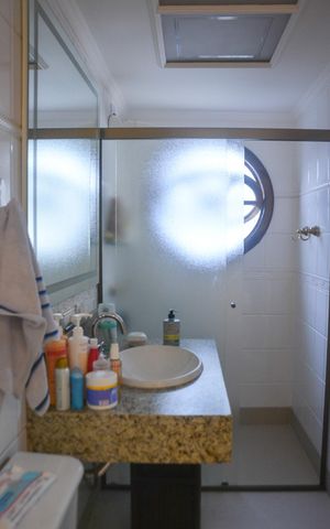 Casa à venda com 270m², 2 quartos e 4 vagasBanheiro do Quarto 1 suíte