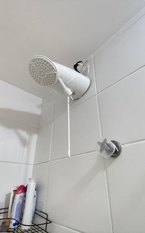 Studio para alugar com 25m², 1 quarto e sem vaga Studio para alugar com 25m², 1 quarto e sem vagaBanheiro