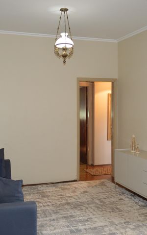 Apartamento para alugar com 138m², 3 quartos e sem vagaSala