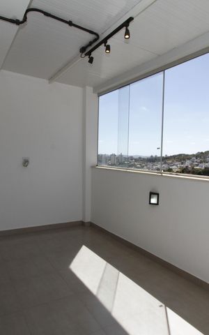 Apartamento à venda com 185m², 4 quartos e 2 vagasCobertura