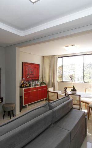Apartamento à venda com 185m², 4 quartos e 2 vagasSala