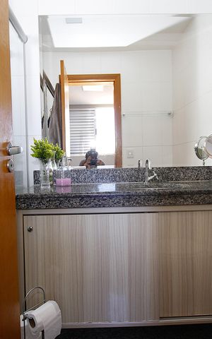 Apartamento à venda com 185m², 4 quartos e 2 vagasBanheiro da Suíte