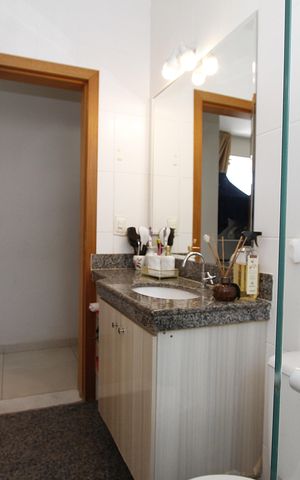 Apartamento à venda com 185m², 4 quartos e 2 vagasBanheiro 3