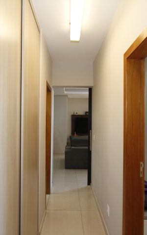 Apartamento à venda com 185m², 4 quartos e 2 vagasCorredor