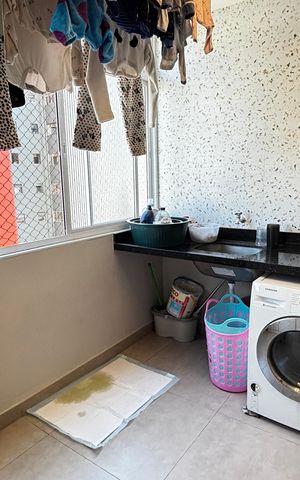 Apartamento à venda com 250m², 3 quartos e 1 vaga Apartamento à venda com 250m², 3 quartos e 1 vagaÁrea de Serviço