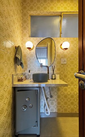 Apartamento à venda com 250m², 3 quartos e 1 vaga Apartamento à venda com 250m², 3 quartos e 1 vagaLavabo