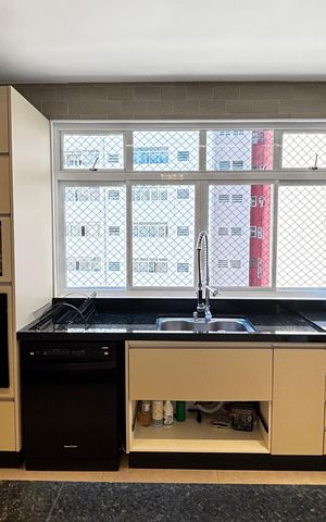 Apartamento à venda com 250m², 3 quartos e 1 vaga Apartamento à venda com 250m², 3 quartos e 1 vagaCozinha