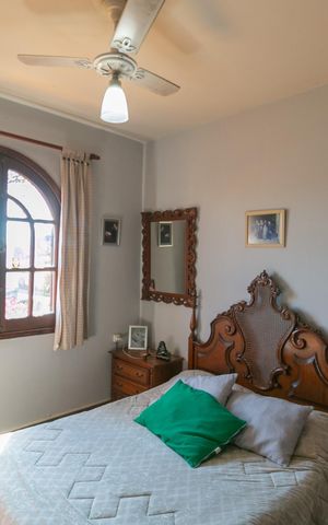 Casa à venda com 285m², 5 quartos e 4 vagas