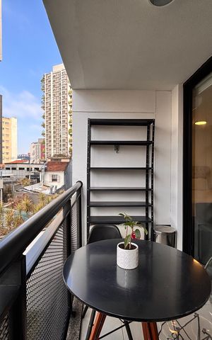 Studio à venda com 33m², 1 quarto e 1 vaga Studio à venda com 33m², 1 quarto e 1 vagaVaranda