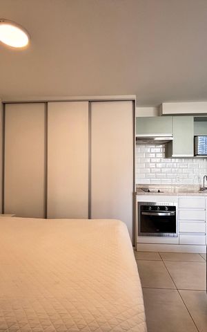Studio à venda com 33m², 1 quarto e 1 vaga Studio à venda com 33m², 1 quarto e 1 vagaStudio