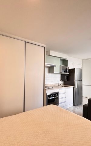 Studio à venda com 33m², 1 quarto e 1 vaga Studio à venda com 33m², 1 quarto e 1 vagaStudio