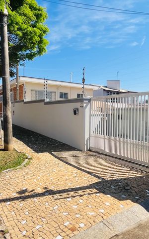 Casa à venda com 210m², 3 quartos e 3 vagas