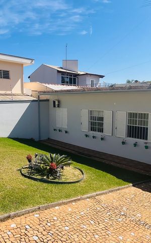 Casa à venda com 210m², 3 quartos e 3 vagas