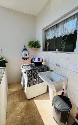 Casa à venda com 210m², 3 quartos e 3 vagas