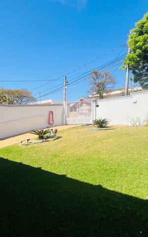 Casa à venda com 210m², 3 quartos e 3 vagas