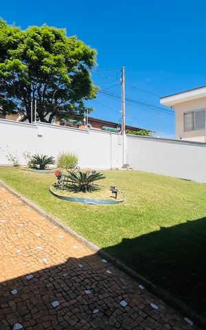 Casa à venda com 210m², 3 quartos e 3 vagas