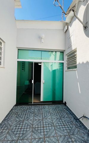 Casa à venda com 210m², 3 quartos e 3 vagas