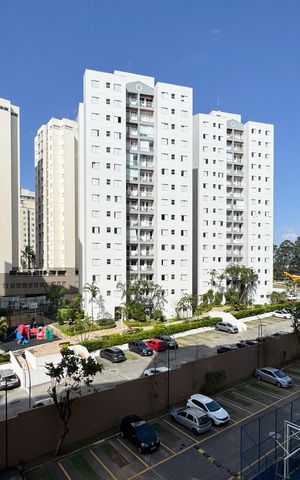 Apartamento para alugar com 69m², 2 quartos e 1 vaga Apartamento para alugar com 69m², 2 quartos e 1 vagaVista - Sacada