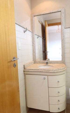 Apartamento para alugar com 359m², 4 quartos e 2 vagasBanheiro do Quarto 4