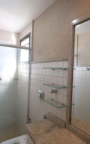Apartamento para alugar com 359m², 4 quartos e 2 vagasBanheiro do Quarto 3