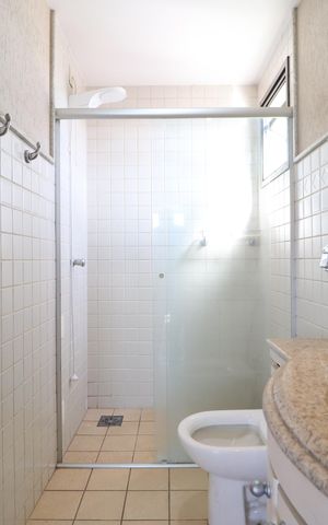 Apartamento para alugar com 359m², 4 quartos e 2 vagasBanheiro do Quarto 3