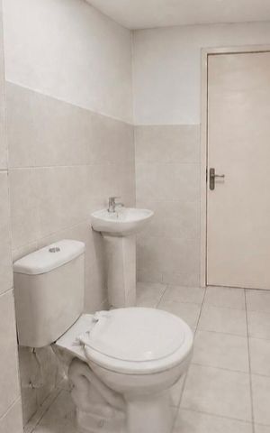 Apartamento para alugar com 45m², 2 quartos e 1 vaga Apartamento para alugar com 45m², 2 quartos e 1 vagaBanheiro