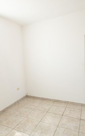 Casa para alugar com 63m², 3 quartos e 2 vagas Casa para alugar com 63m², 3 quartos e 2 vagasSala