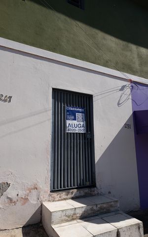 Casa para alugar com 63m², 3 quartos e 2 vagas Casa para alugar com 63m², 3 quartos e 2 vagasFachada