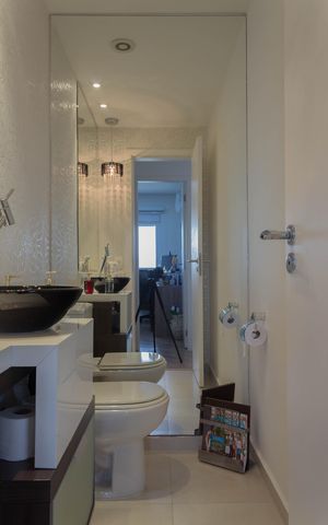 Apartamento à venda com 155m², 3 quartos e 3 vagas Apartamento à venda com 155m², 3 quartos e 3 vagasLavabo
