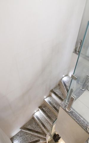 Apartamento à venda com 136m², 3 quartos e 2 vagasEscada